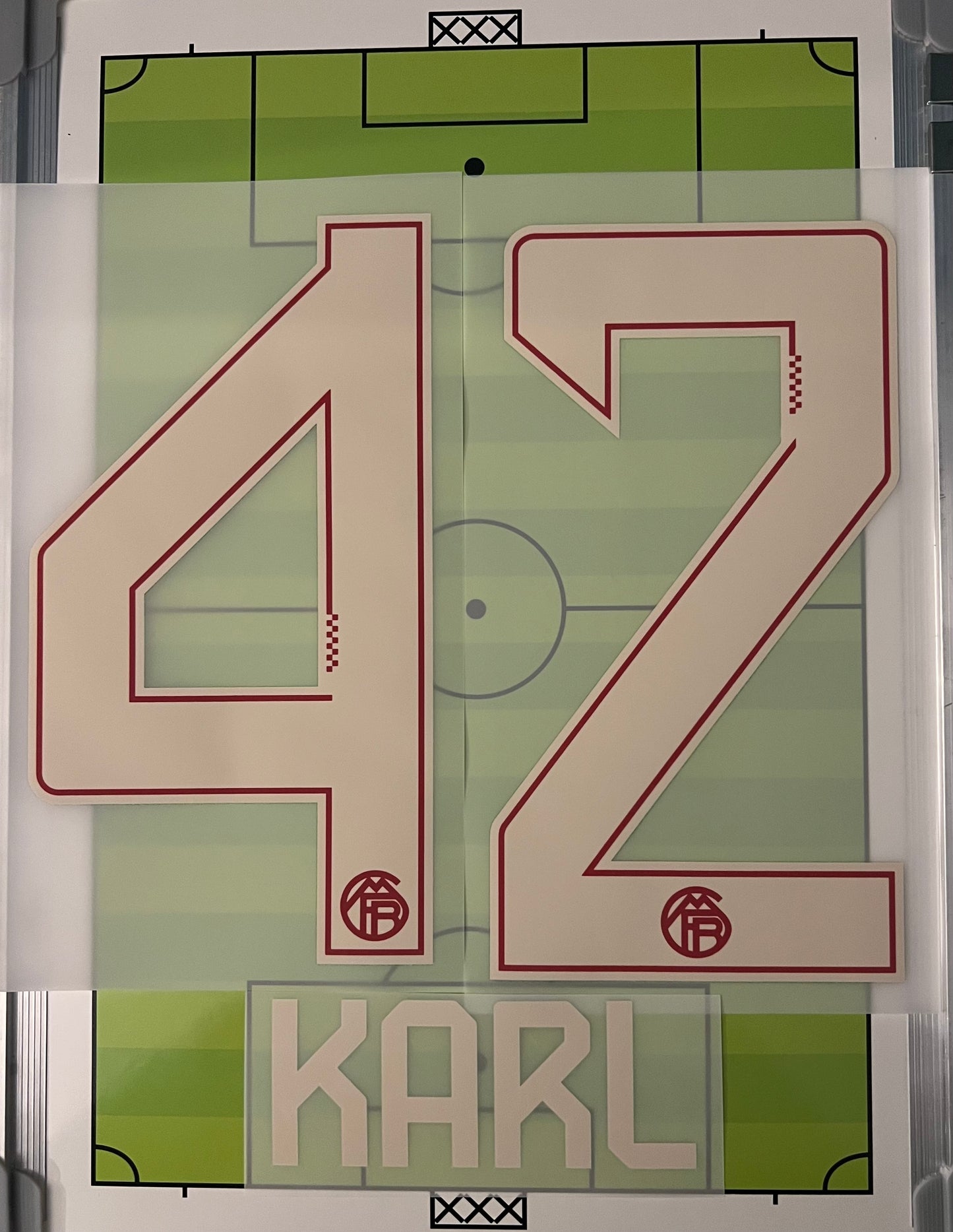 Flocage  Name Number Officiel  KARL  #42 Third Bayern Munich 2025 2026 Champions leagues