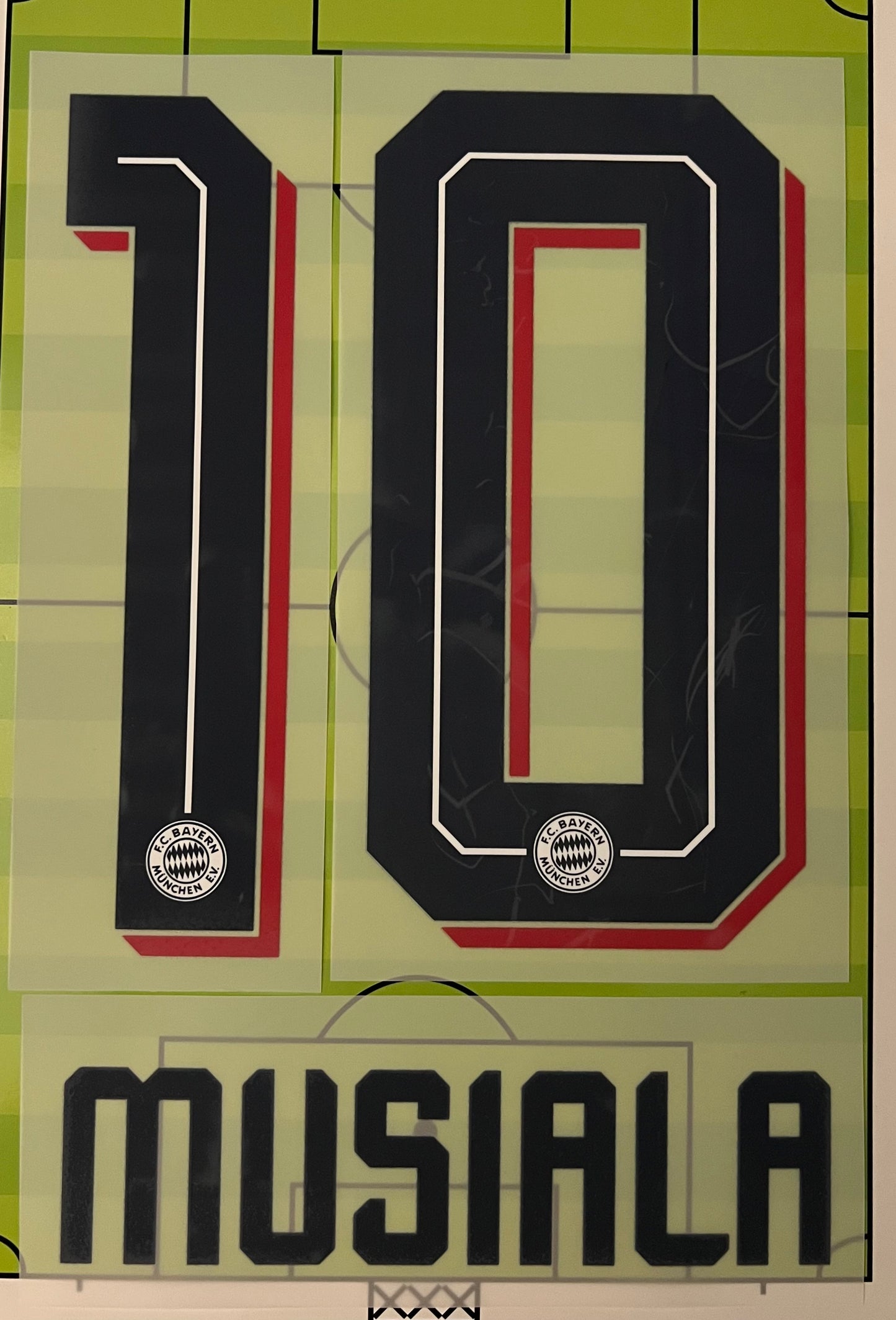 Flocage Nameset Officiel MUSIALA #10 Bayern Munich Extérieur away 2026/2027