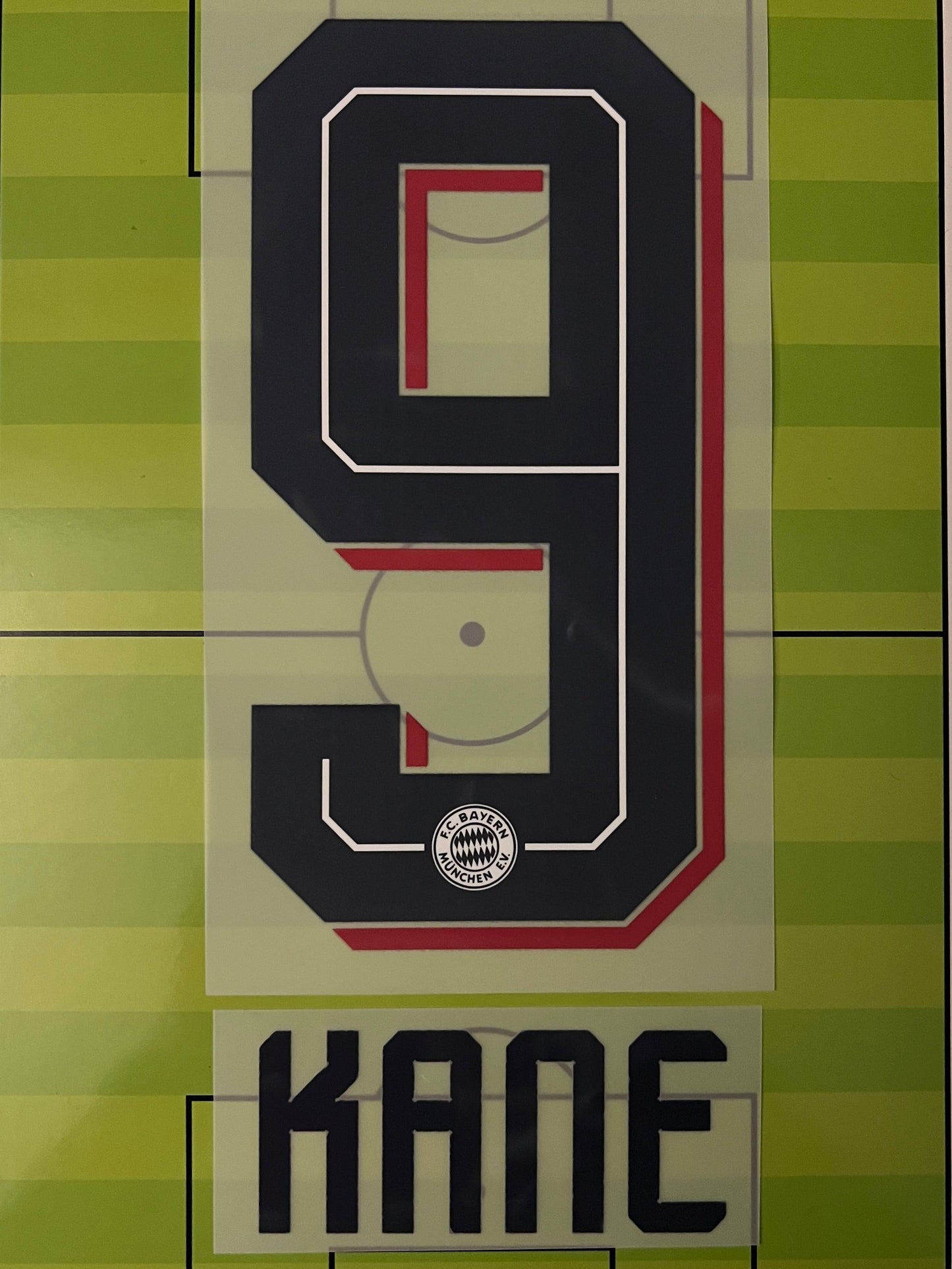 Flocage Nameset Officiel KANE #9 Bayern Munich Extérieur away 2026/2027