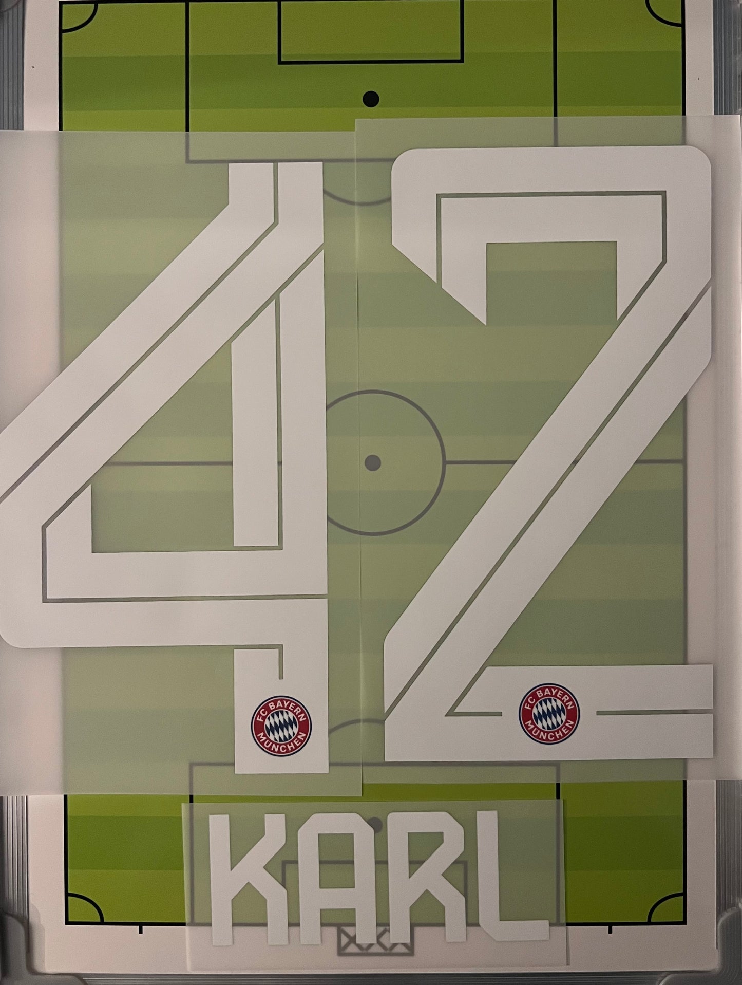 Flocage  Name Number Officiel  KARL  #42 Domicile Bayern Munich 2025 2026